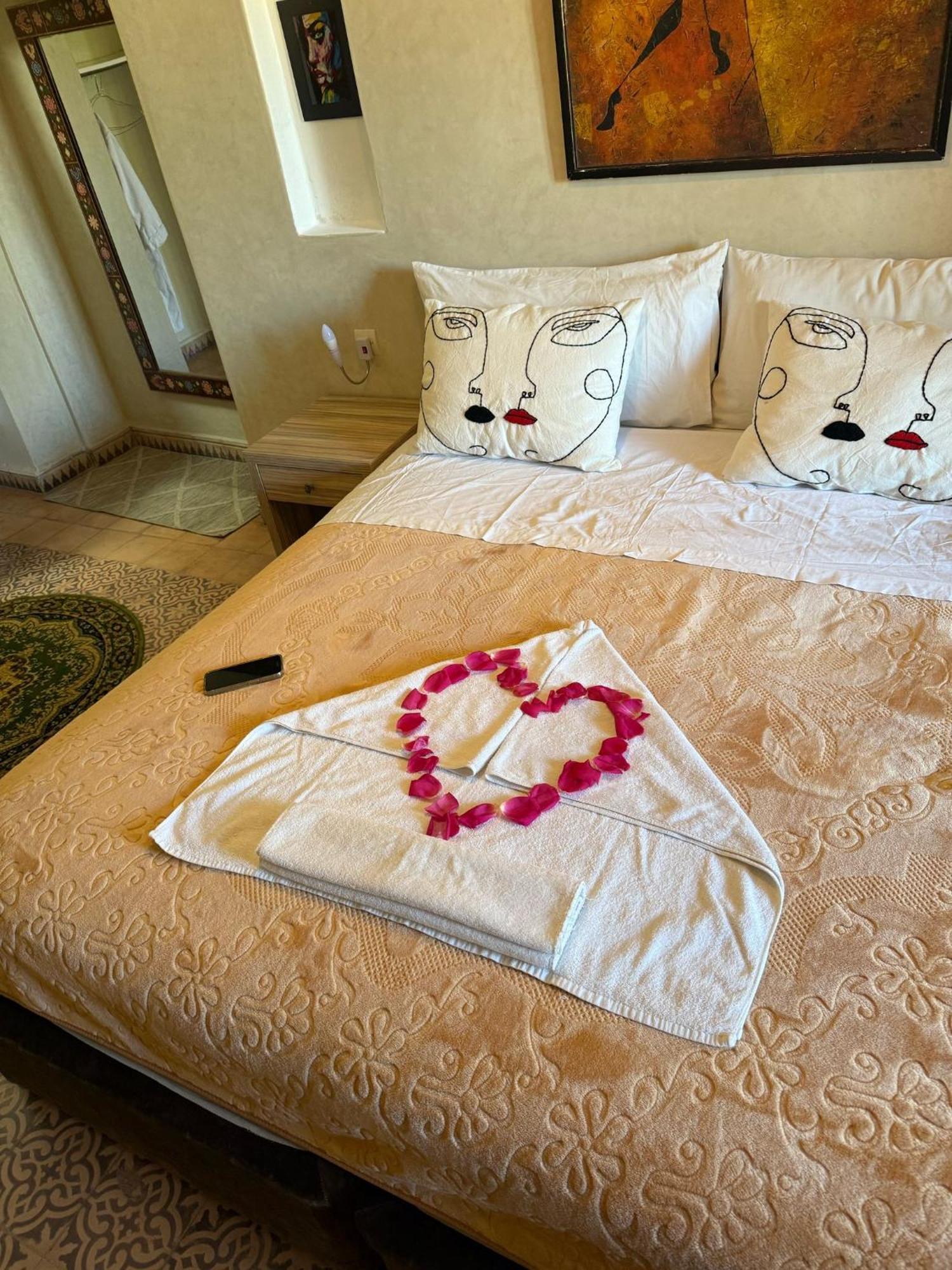 Riad Safran Ralya Douar Douar Bellouk Buitenkant foto